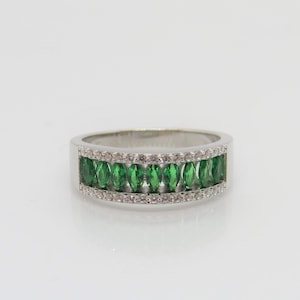 Vintage Sterling Silver Emerald & White Topaz Band Ring Size 6 - Etsy