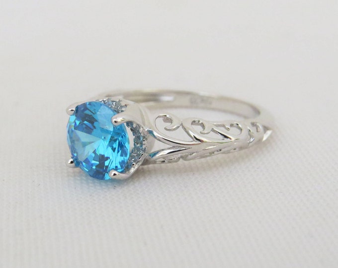 Vintage Sterling Silver Aquamarine & White Topaz Filigree Ring Size 6