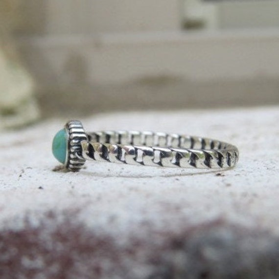 Vintage Sterling Silver Turquoise Ring 7 - image 2