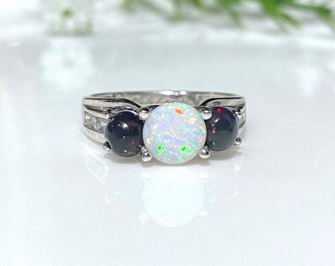 Vintage 14K Solid White Gold White, Black Fire Opal & White Topaz Ring Size 7.25