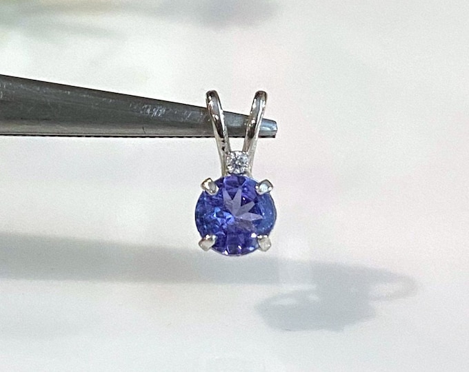 Vintage 14K Solid White Gold Tanzanite & White Topaz Tiny Pendant