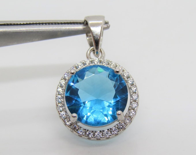 Vintage Sterling Silver London Blue Topaz & White Topaz Pendant