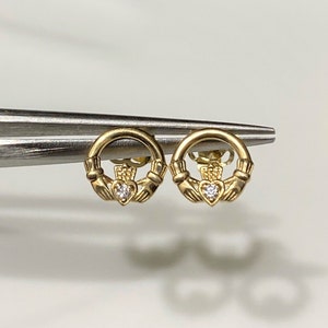 Vintage 14K Solid Yellow Gold White Topaz Claddagh Tiny Stud Earrings.