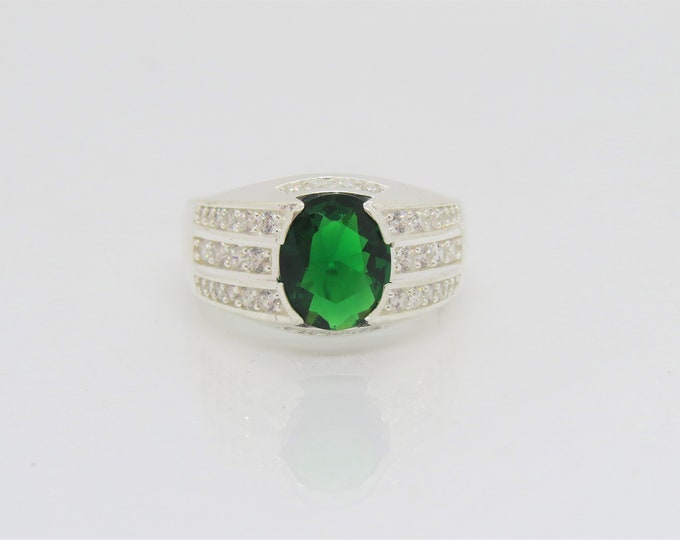 Vintage Sterling Silver Emerald & White Topaz Ring Size 9.25