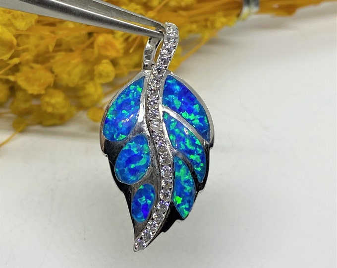 Vintage Sterling Silver Blue Opal & White Topaz Leaf Pendant.