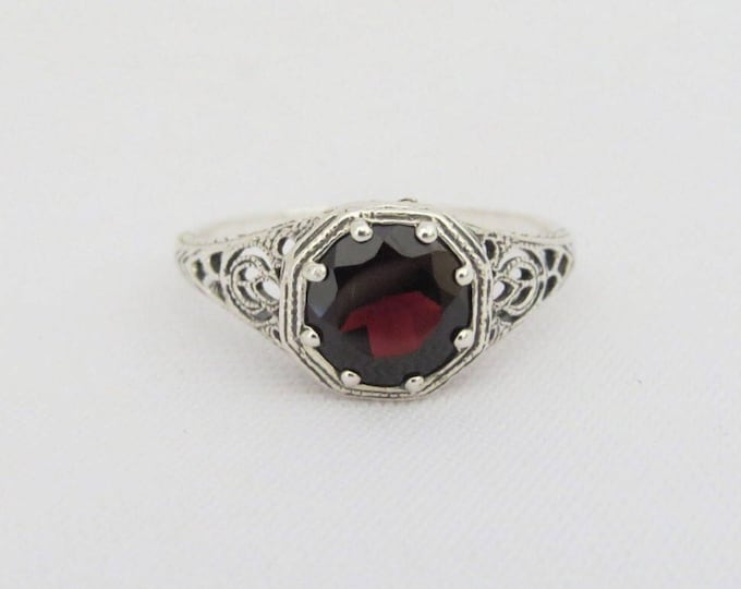 Vintage Sterling Silver Natural Garnet Filigree Ring Size 9