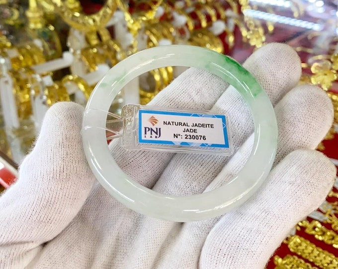 Vintage Translucent Natural Green, White Jadeite Jade Bangle Bracelet 55.3MM