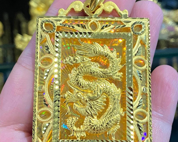 24K 980 Solid Pure Gold Diamond cut Dragon Vintage Pendant. Mat Tram Rong. 40.1grams.