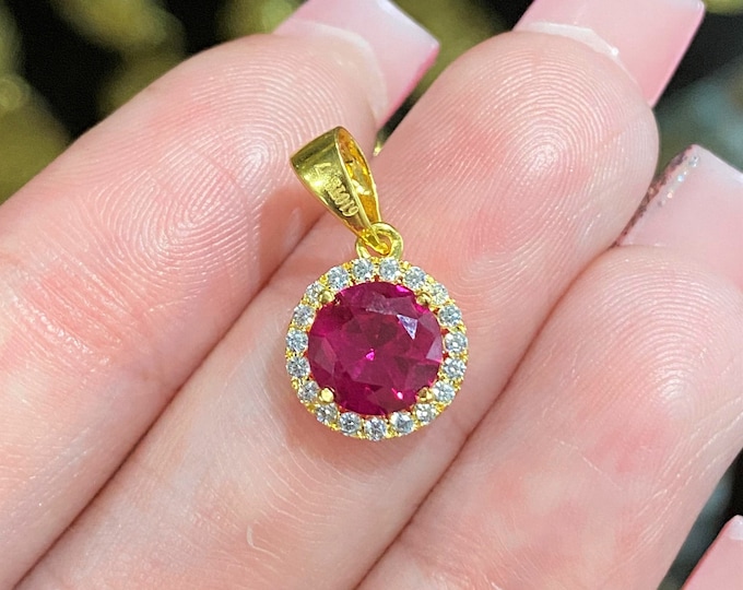 Vintage 18K Solid Gold Ruby & White Topaz Solitaire Pendant.