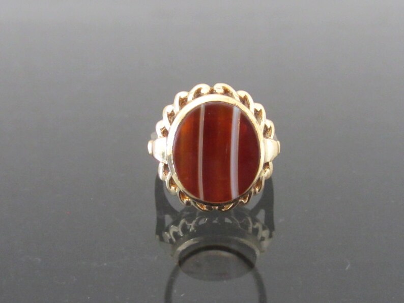 Vintage 1960s Natural Oval Banded Brown Agate Ring 2ct 10K Yellow Gold Size 6.5