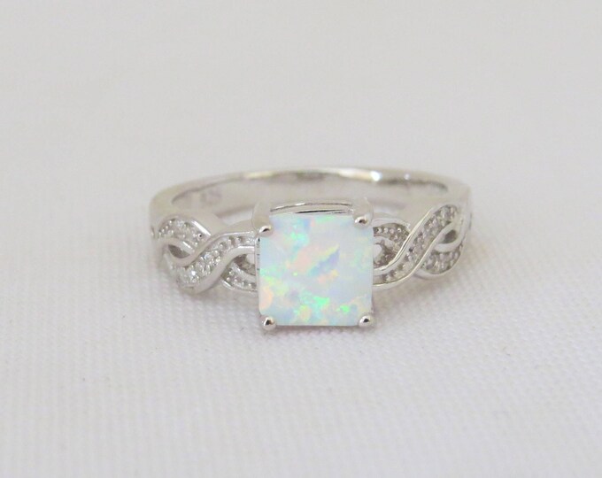 Sterling Silver Princess White Opal & White Topaz Twisted Ring Size 6