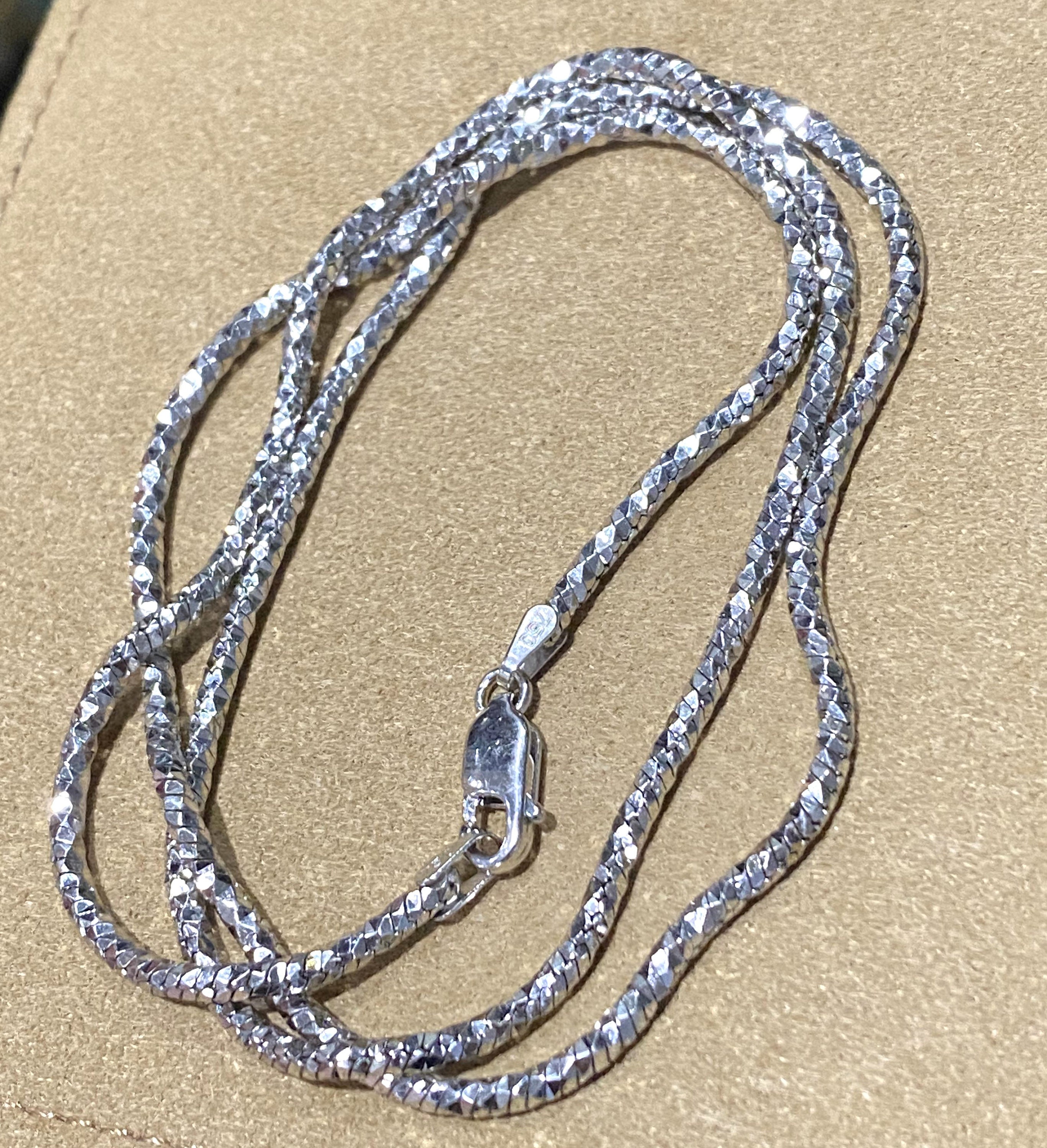 Vintage 18K 750 White Gold Snake Link Chain Necklace 18'' - Etsy Vintage 18K 750 White Gold Snake Link Chain Necklace 18'' - Etsy
