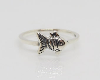 Sterling Silver Fish Ring Size 6