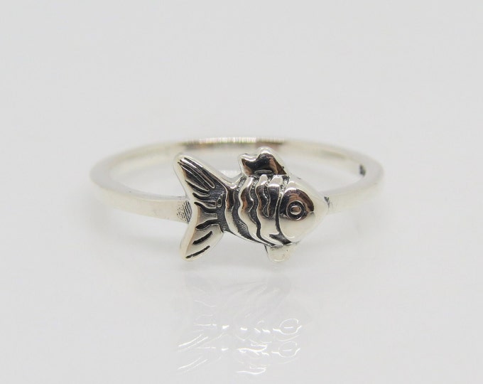 Sterling Silver Fish Ring Size 6