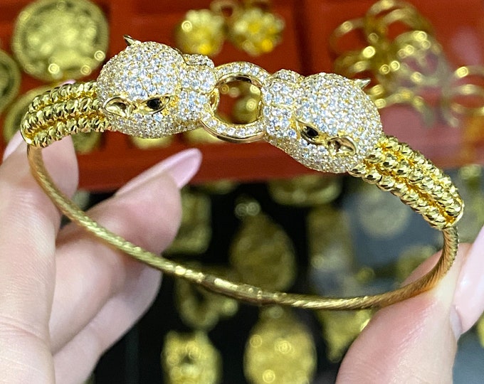 Vintage 18K Solid Yellow Gold Black Sapphire & White Topaz Panther, Jaguar, Tiger Bangle Bracelet 7 2/8''''