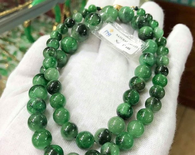 Vintage 18K Yellow Gold Translucent Natural Green, White Jadeite Jade Bead Necklace 20''