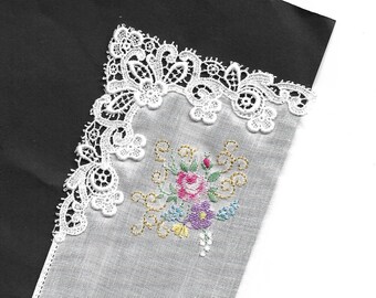 1 handkerchief lace embroiderd rose and