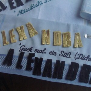 Broderade bokstäver, 4 cm, valfri färg: guld, silver, koppar