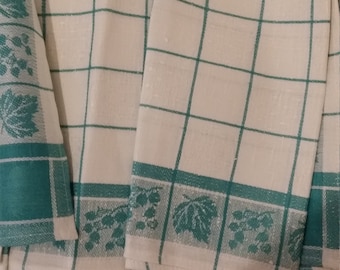 kitchen towel embroiderd