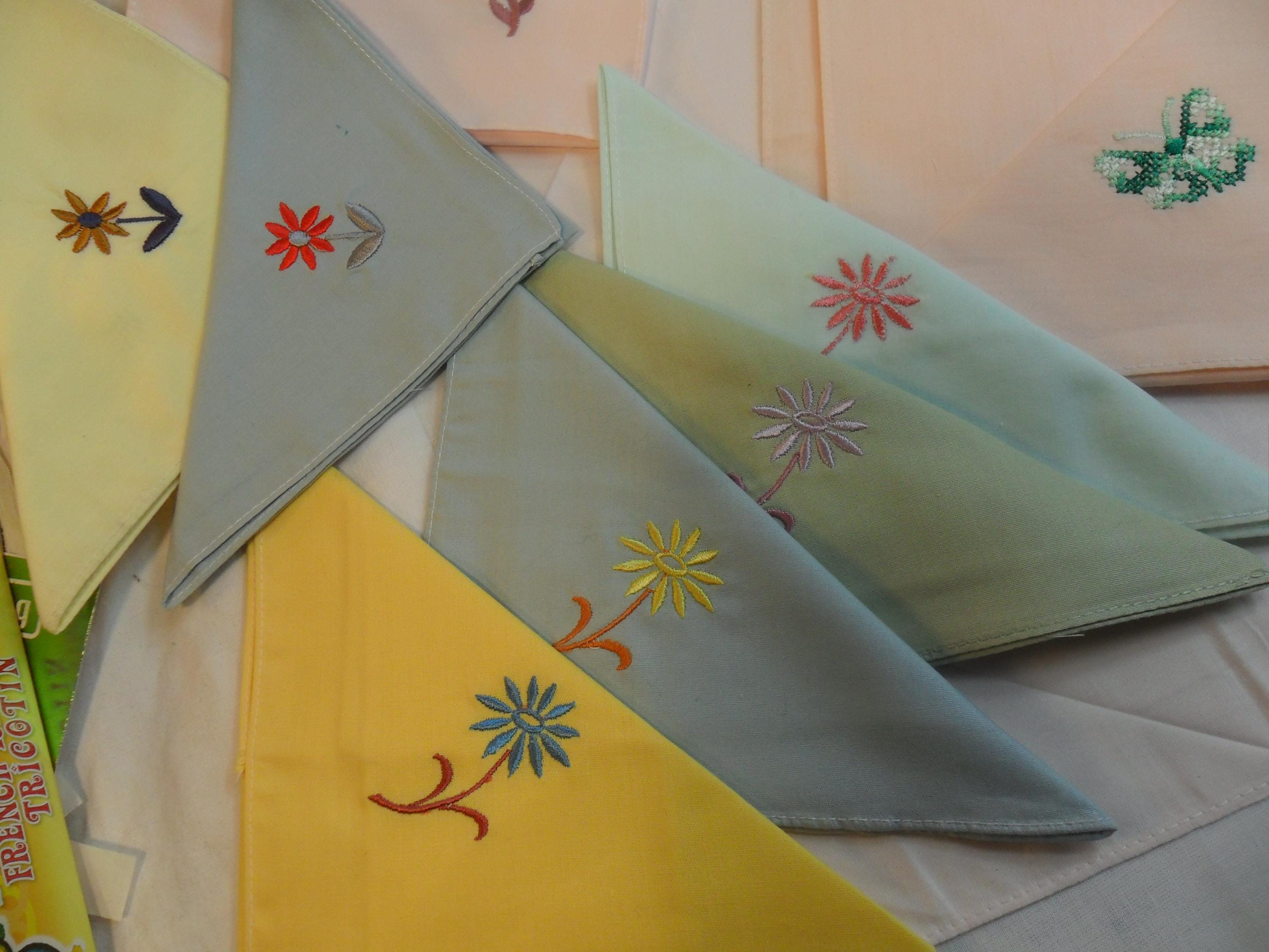 1 handkerchief vintage,flower,name,date