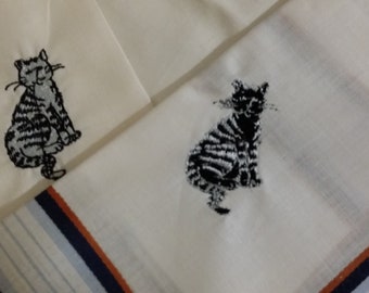 Katze gestickt auf Taschentuch oder und Name,Datum, Monogramm