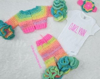 Conjunto deportivo de crochet con top corto y volantes, mono y diadema