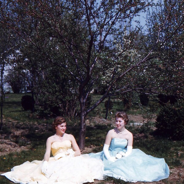 Alte Photo Slide... PROM Dress Fotos... 50er Jahre Originalfolie 35mm Farbe, Vernacular gefunden, Americana Alltag, Damen-Moden