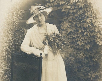 RPPC – Edwardian Woman in Garden Arch, Lilian Ream Studio From 1910's