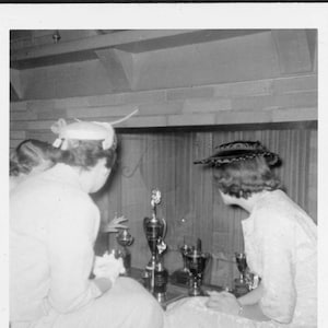 Vintage Photo Ladies Gazing Intently into Trophy Case 1950&#39;s, Original found Photo, Vernacular Photograph