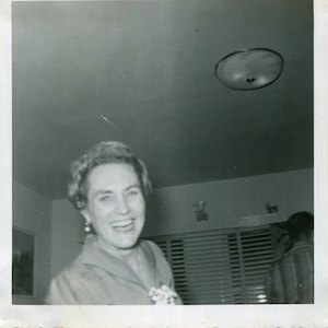 Vintage Photo Tipsy Lady at House Party 1950&#39;s, Original Found Photo, Vernacular Photograph