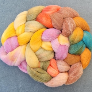 169 EUR/kg | 100g Merino combed top hand-dyed 18.5 mic spinning fibers felting wool wool for fractal spinning felting fairytale wool, wet felting