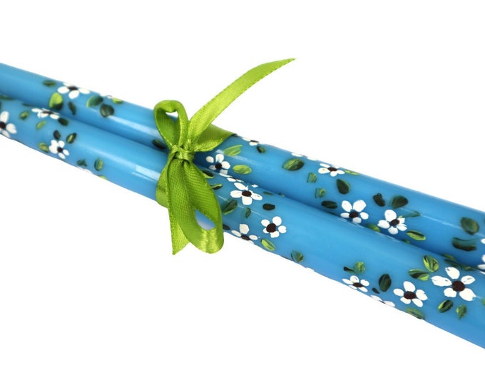 Hand Painted Daisy Chain Periwinkle Blue Taper Candles Pretty Floral Spring Summer Decorations FREE SHIPPING