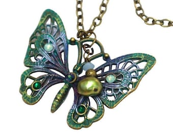 Collar con colgante de mariposa Art Nouveau, perla cultivada, joyería boho de estilo vintage