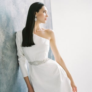 Modern wedding dress/ Ariadna image 1