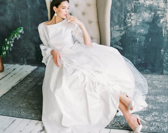 Modern wedding dress/ LoveAlestina