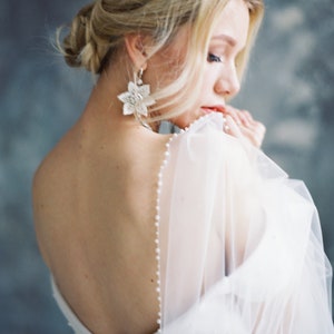 Pearl bridal veil