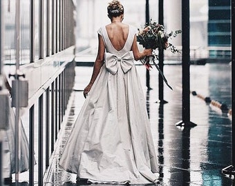 Open back wedding dress/ Ionna