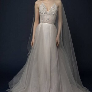 Ivory-smoky wedding dress/ Almina image 8