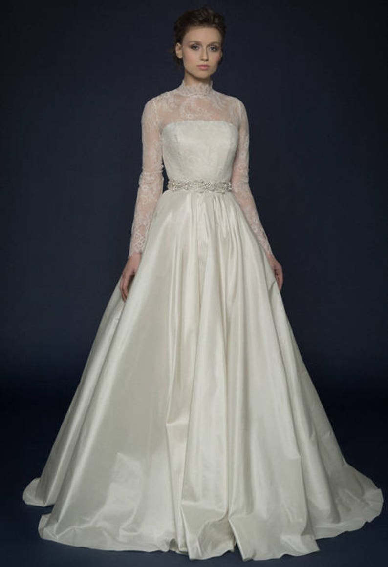 a-line wedding dress/ Ampella image 6