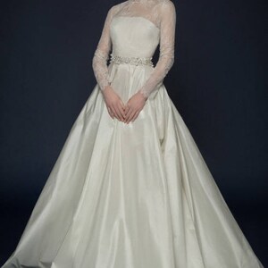 a-line wedding dress/ Ampella image 4