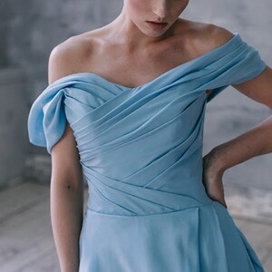 Blue wedding dress with open shoulders/ Alya image 5