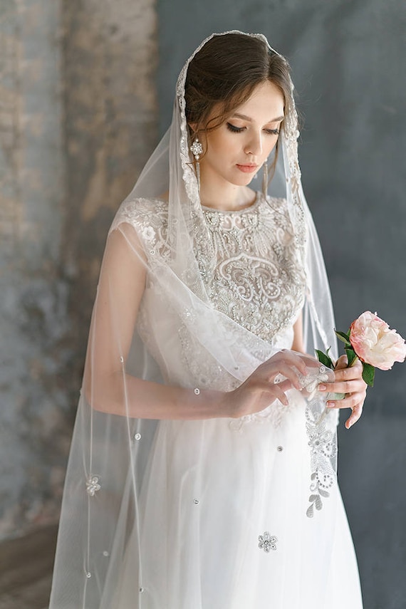 Animaisa Embroidered Wedding Dress Delicate Lace Tulle Etsy