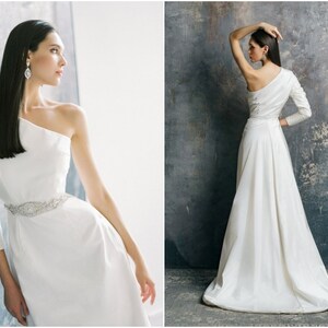 Modern wedding dress/ Ariadna image 2