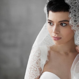 Grey wedding dress / Eribiya image 6