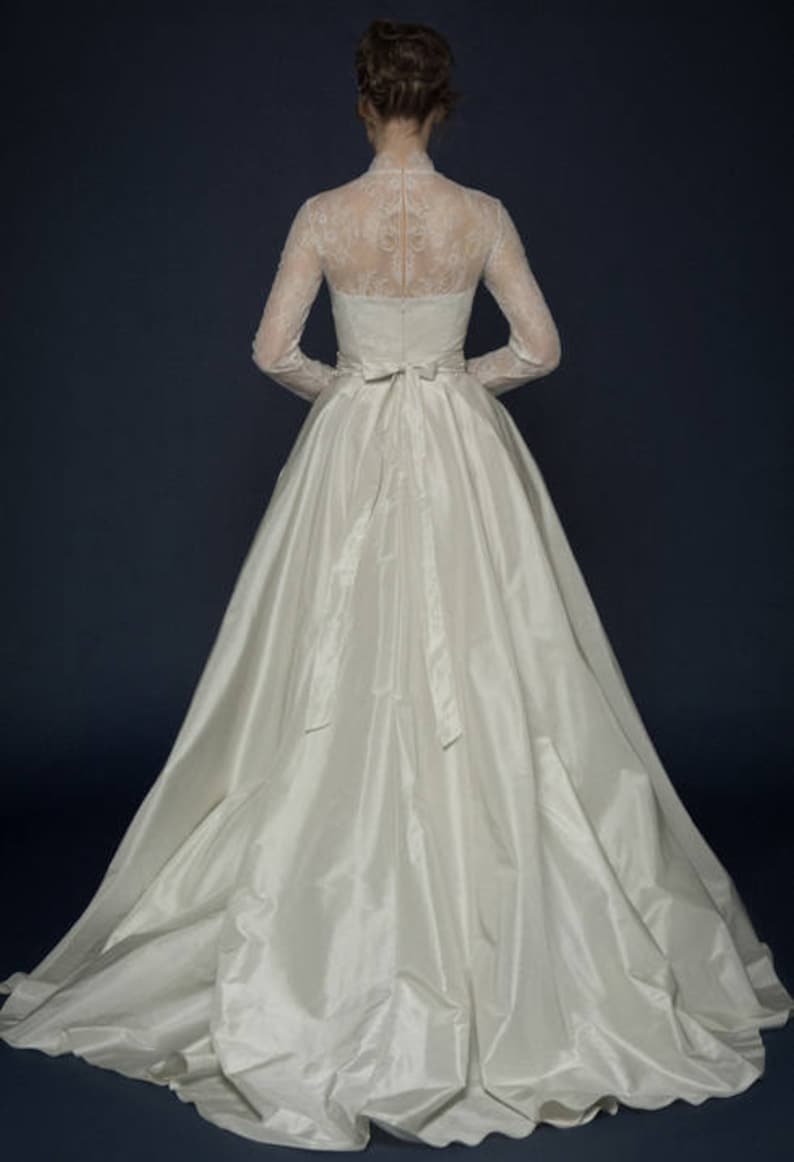 a-line wedding dress/ Ampella image 3