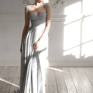 Grey wedding dress / Eribiya image 4