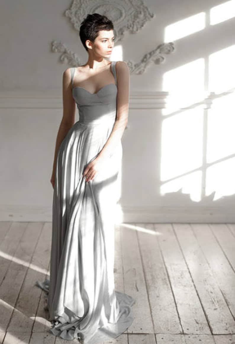 Grey wedding dress / Eribiya image 4