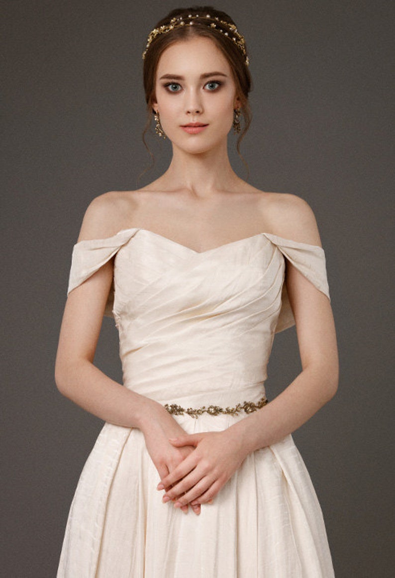 ivory wedding dress sleeves