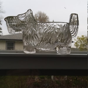 LE Smith scotty dog syrup pitcher