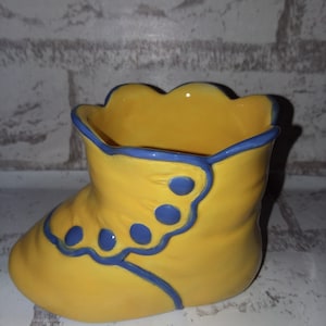 Porcelain bootie planter